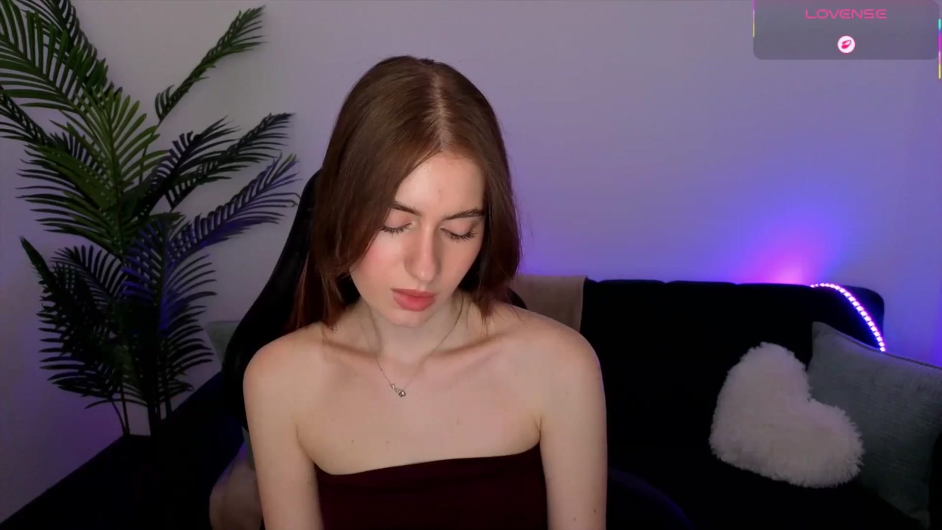 Gallery image thumbnail from Meliora's myfreecams stream on, 04/19/2026, 16:28 image 14 of 20