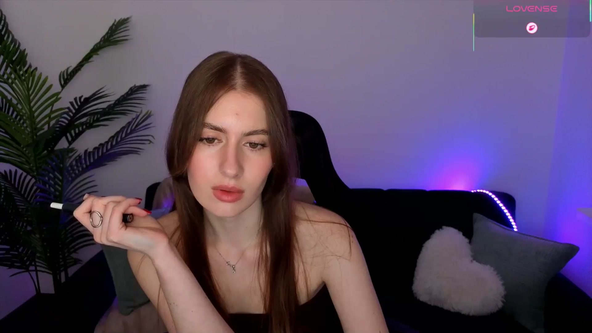 Gallery image thumbnail from Meliora's myfreecams stream on, 04/19/2026, 18:08 image 7 of 20