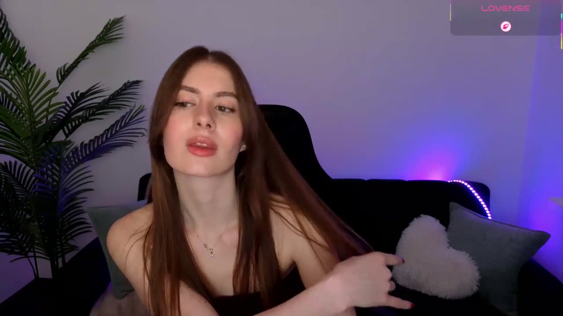Gallery image thumbnail from Meliora's myfreecams stream on, 04/19/2026, 18:08 image 12 of 20
