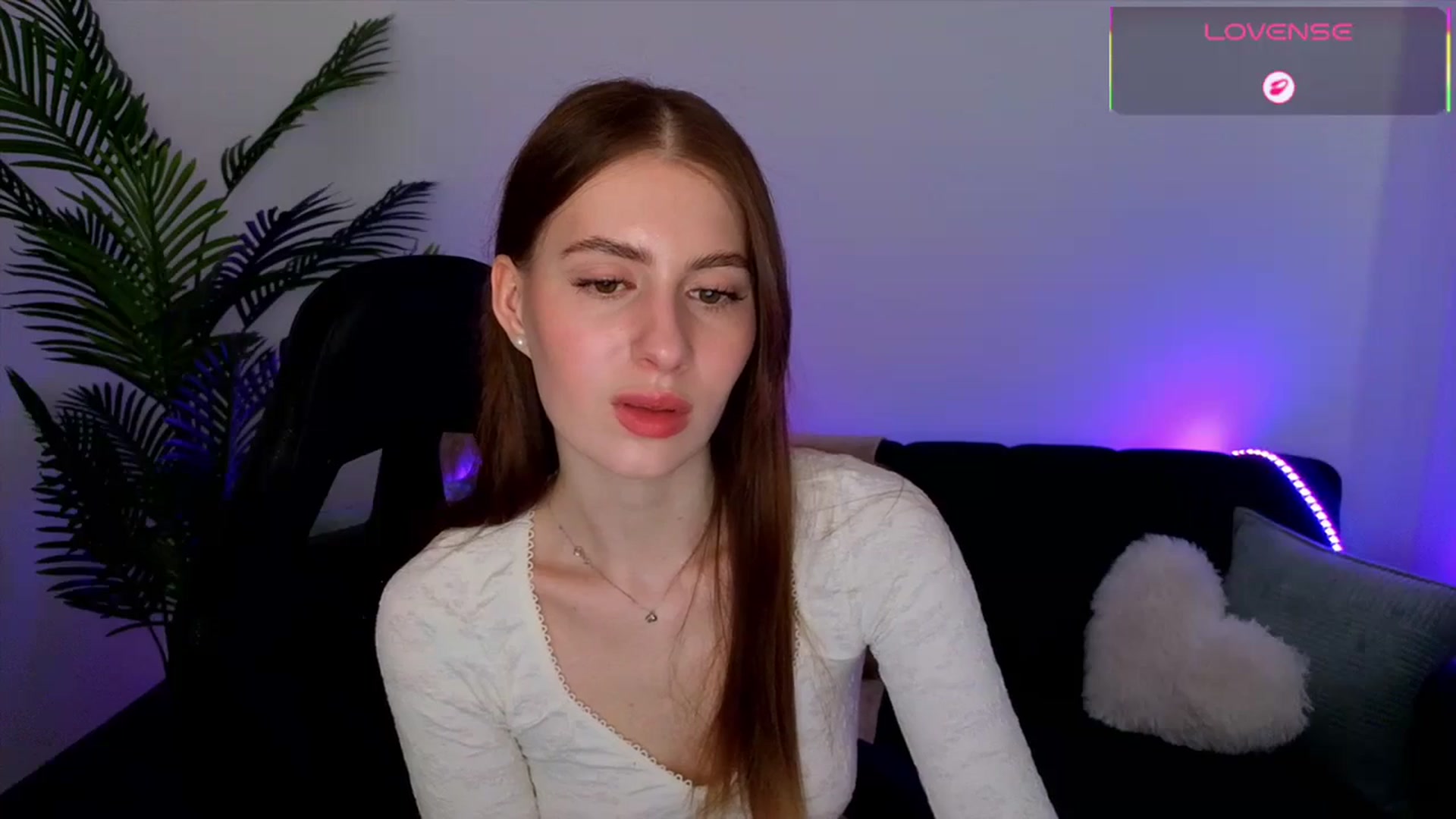 Gallery image thumbnail from Meliora's myfreecams stream on, 04/26/2026, 16:37 image 3 of 20