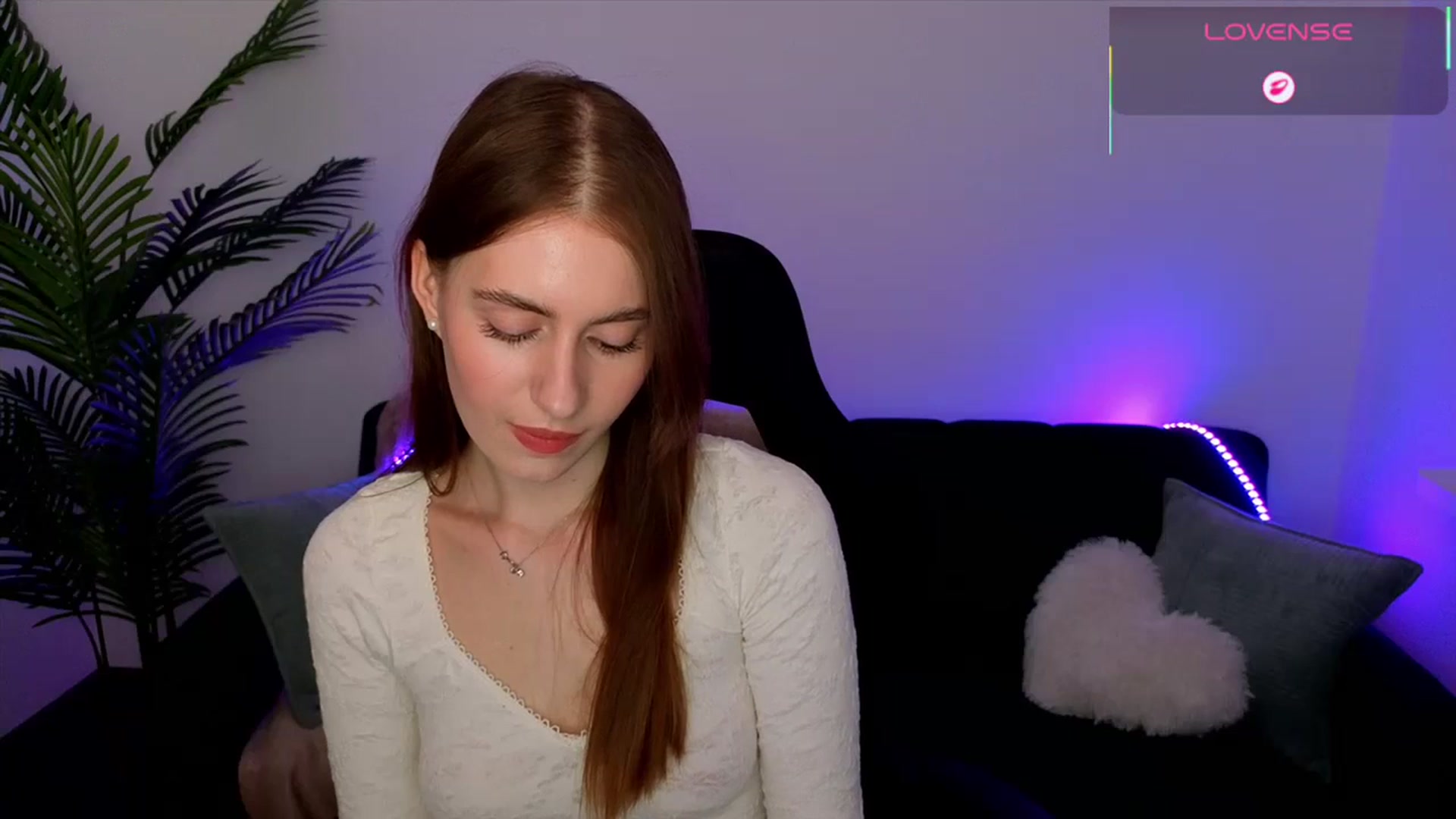 Gallery image thumbnail from Meliora's myfreecams stream on, 04/26/2026, 18:49 image 15 of 20