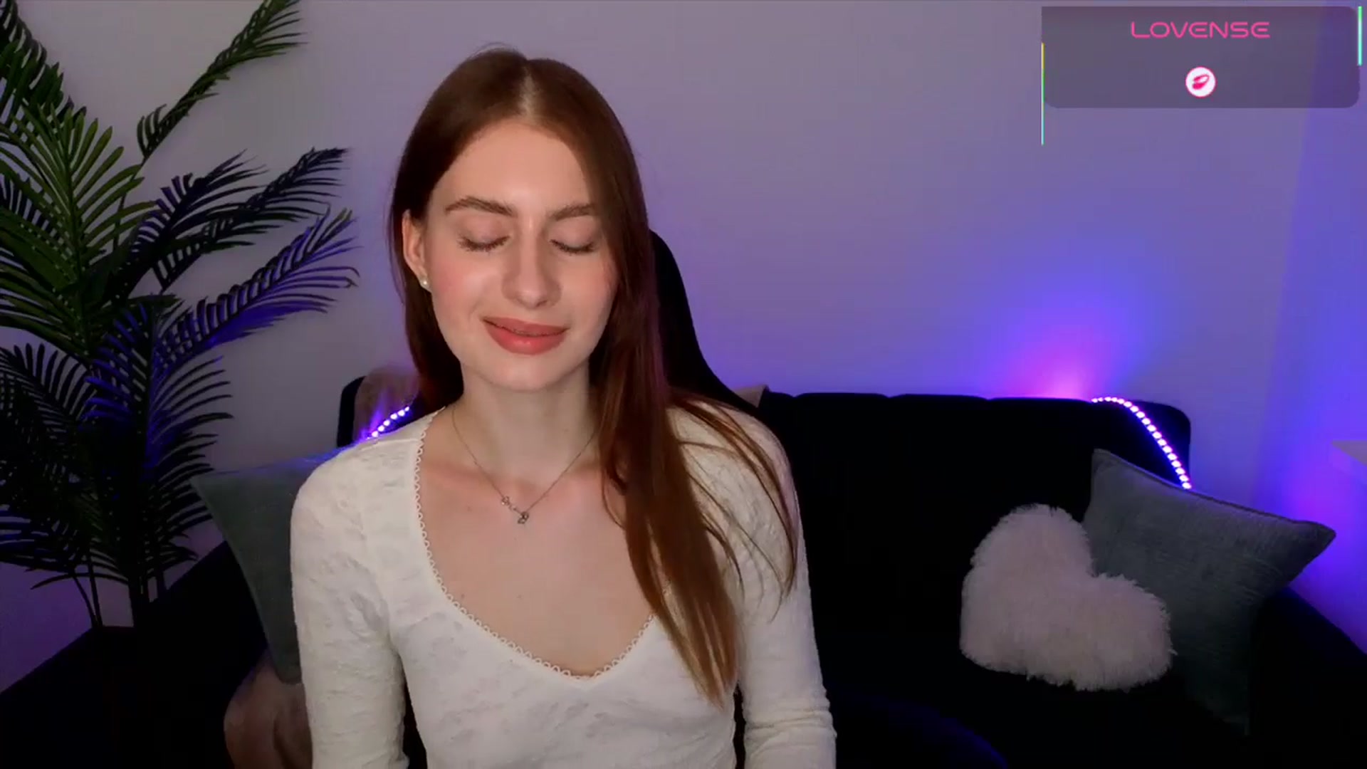 Gallery image thumbnail from Meliora's myfreecams stream on, 04/26/2026, 18:49 image 16 of 20