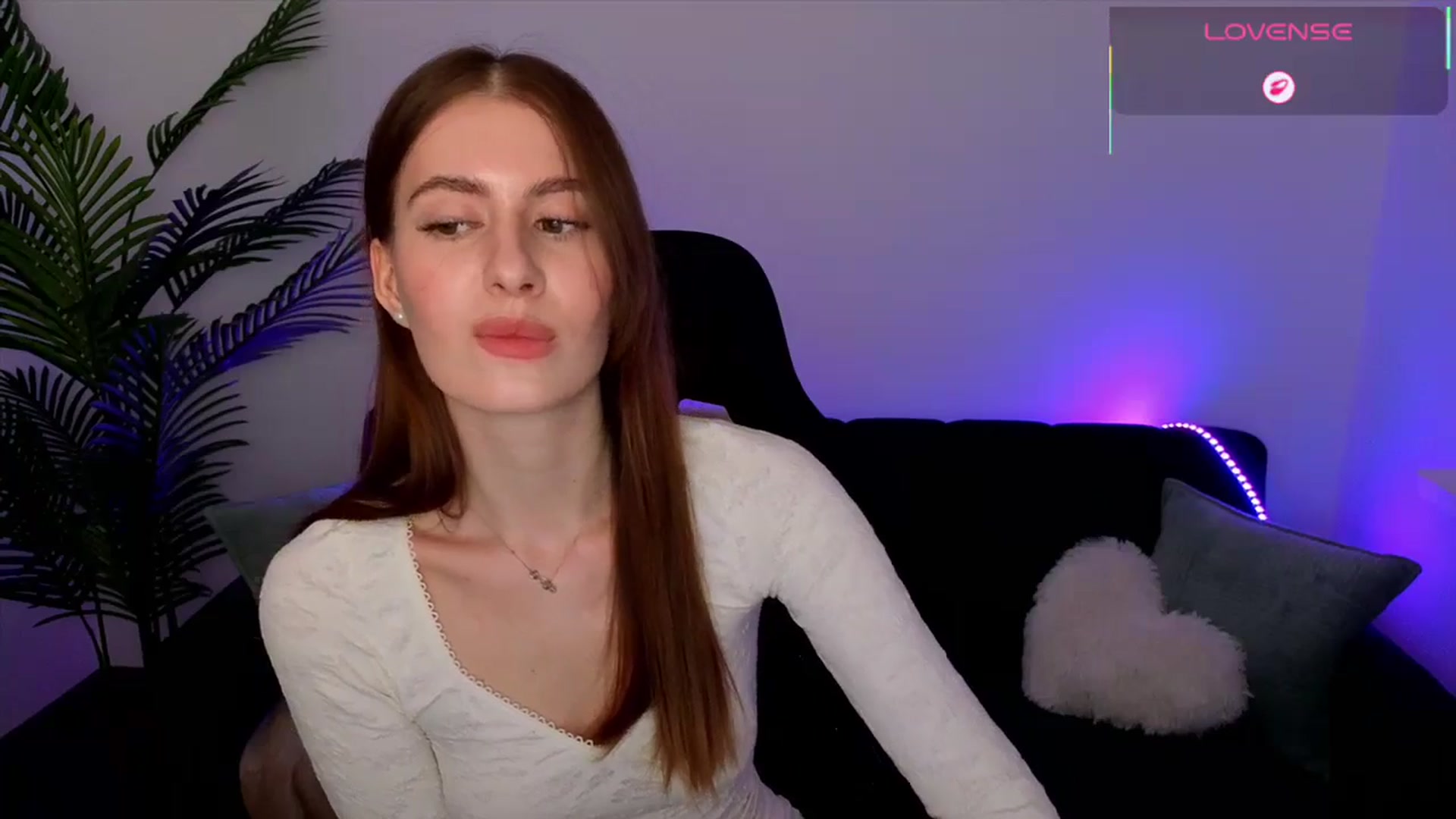 Gallery image thumbnail from Meliora's myfreecams stream on, 04/26/2026, 18:49 image 7 of 20