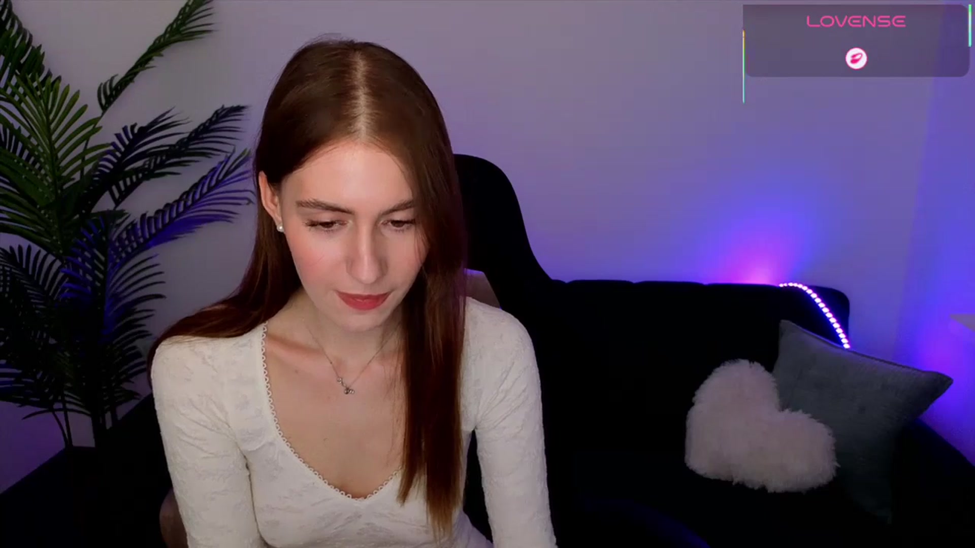 Gallery image thumbnail from Meliora's myfreecams stream on, 04/26/2026, 18:49 image 11 of 20
