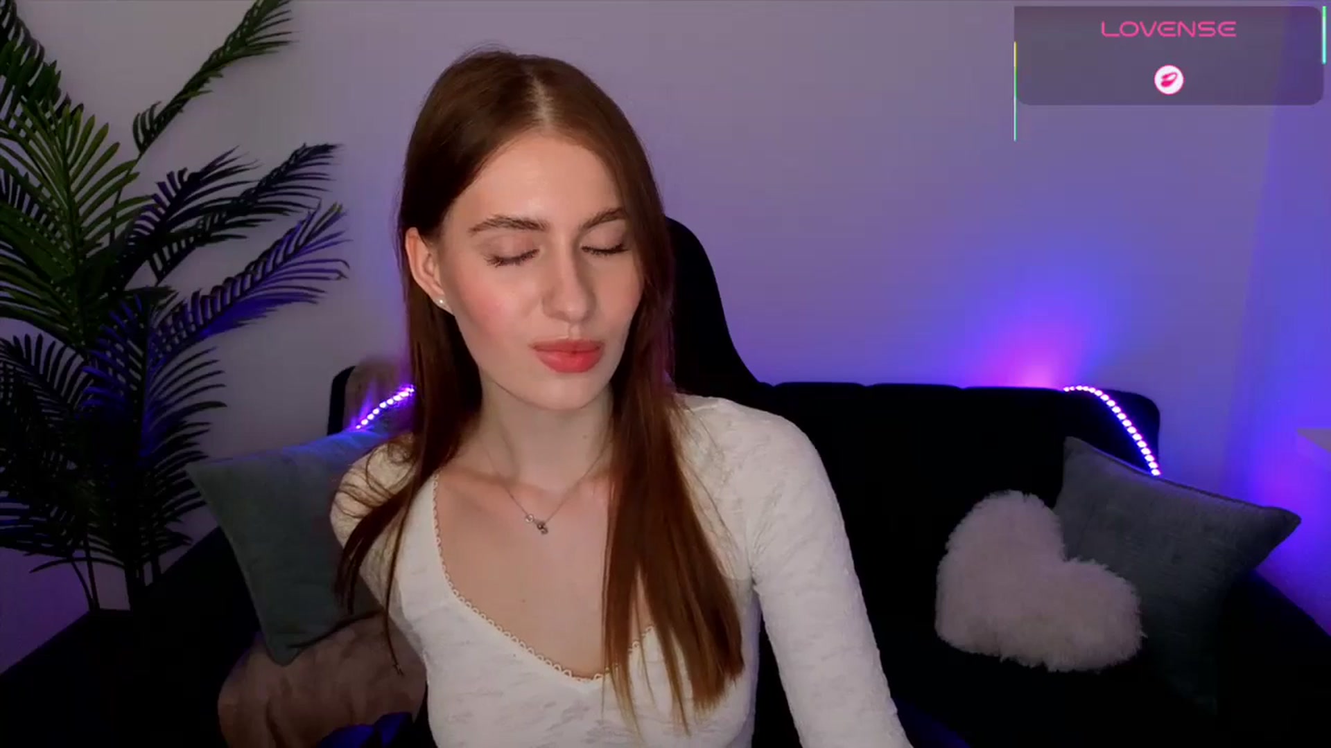 Gallery image thumbnail from Meliora's myfreecams stream on, 04/26/2026, 18:49 image 13 of 20