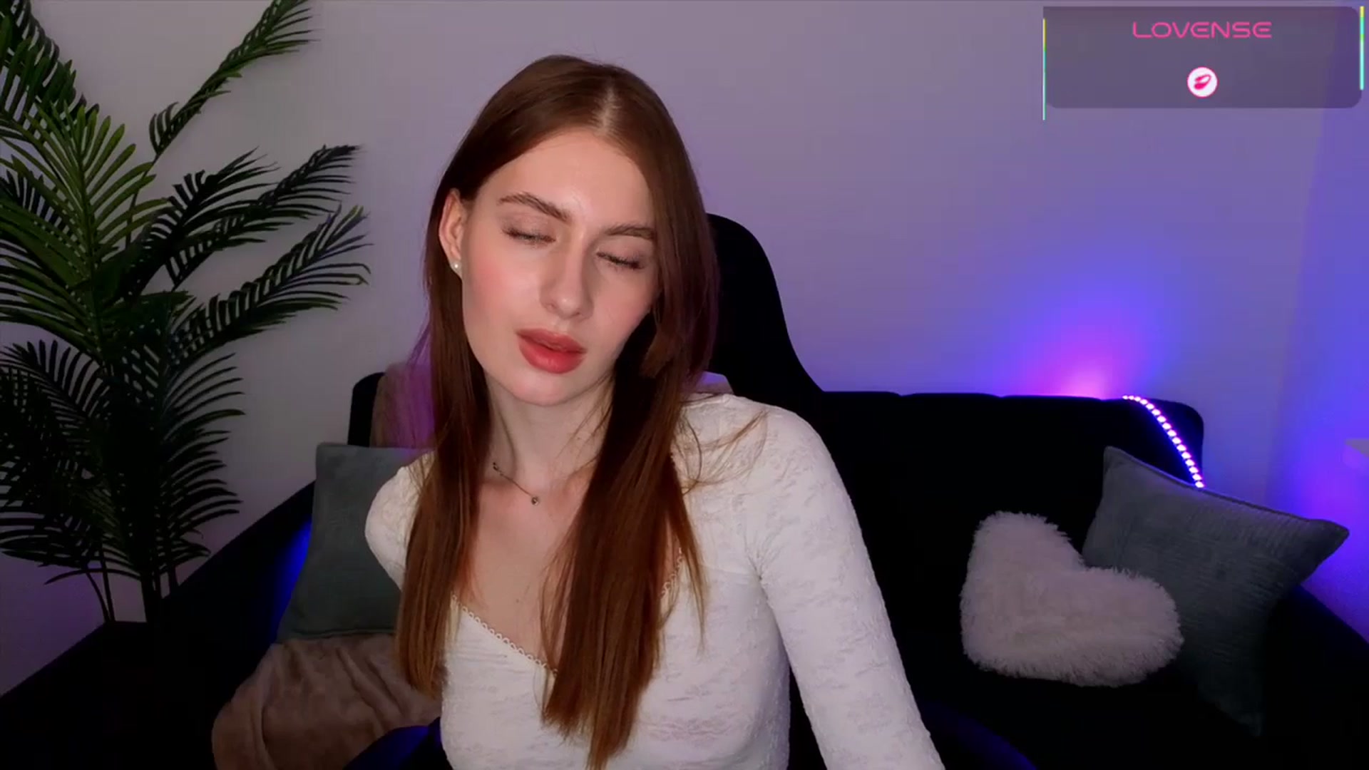 Gallery image thumbnail from Meliora's myfreecams stream on, 04/26/2026, 20:45 image 8 of 20