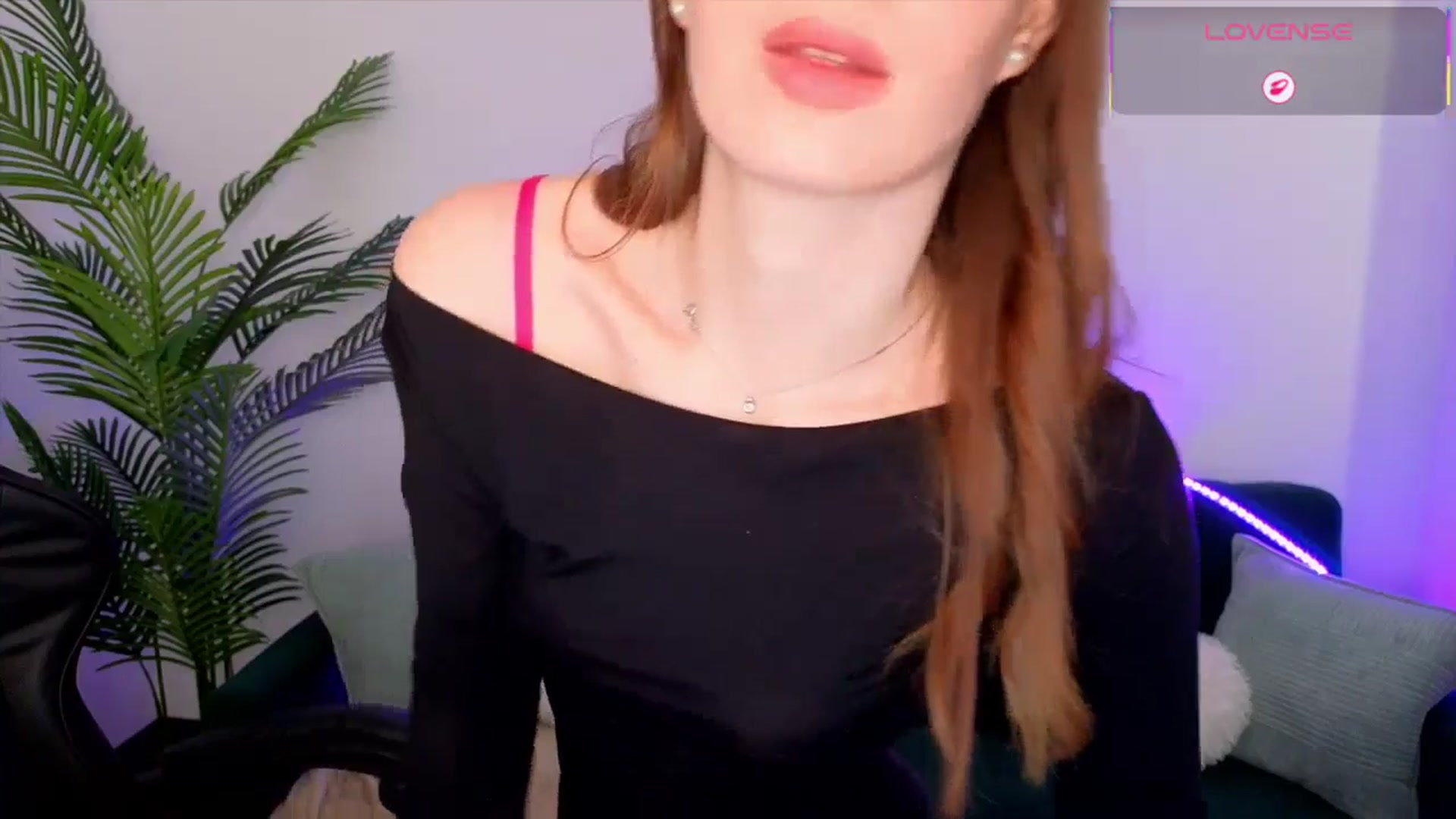 Gallery image thumbnail from Meliora's myfreecams stream on, 04/27/2026, 16:13 image 4 of 20