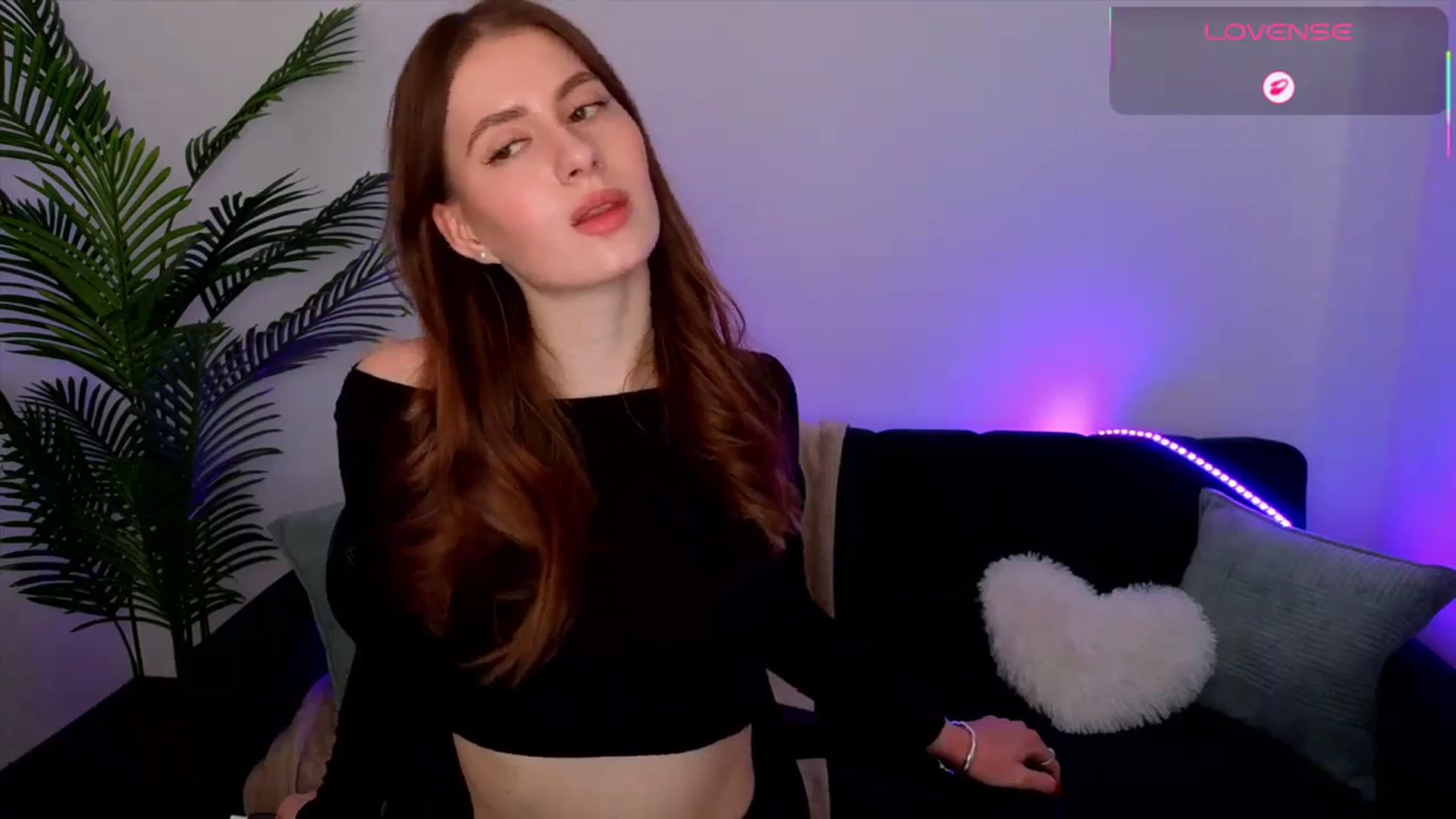 Gallery image thumbnail from Meliora's myfreecams stream on, 04/27/2026, 16:13 image 17 of 20