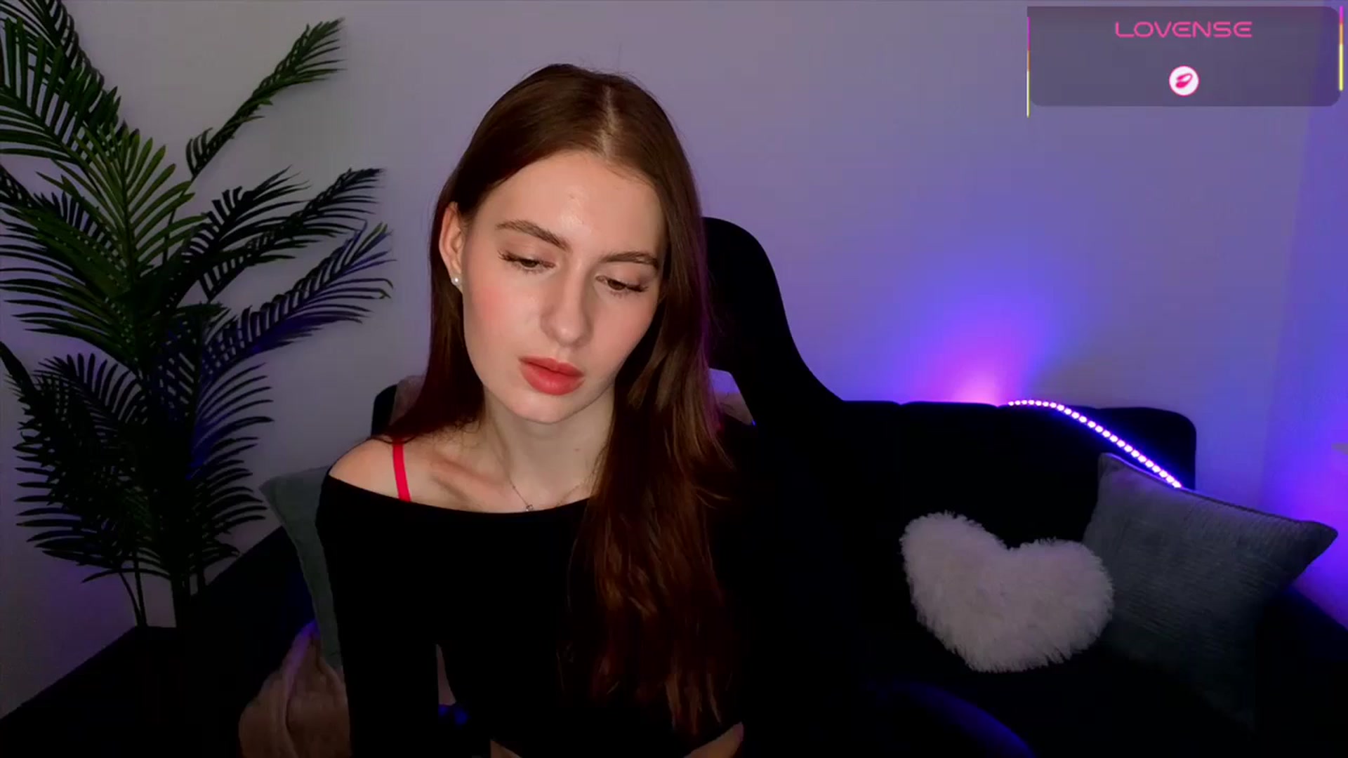 Gallery image thumbnail from Meliora's myfreecams stream on, 04/27/2026, 17:27 image 1 of 20