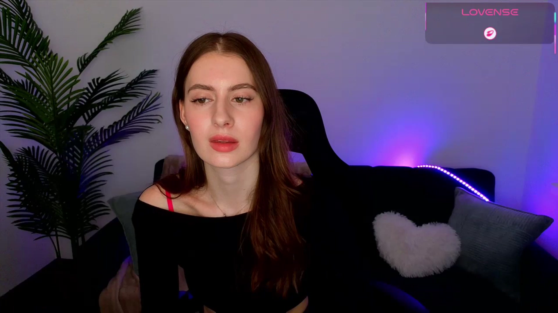 Gallery image thumbnail from Meliora's myfreecams stream on, 04/27/2026, 17:27 image 2 of 20