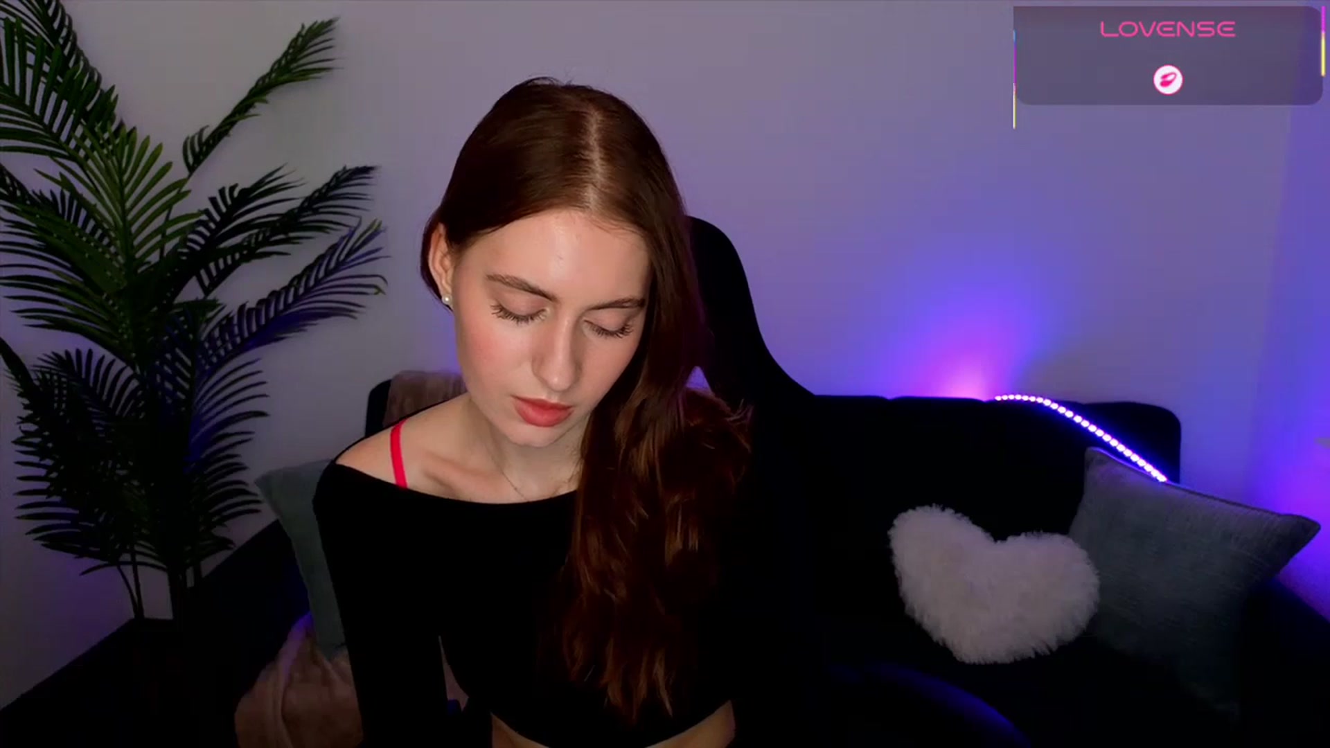 Gallery image thumbnail from Meliora's myfreecams stream on, 04/27/2026, 17:27 image 19 of 20
