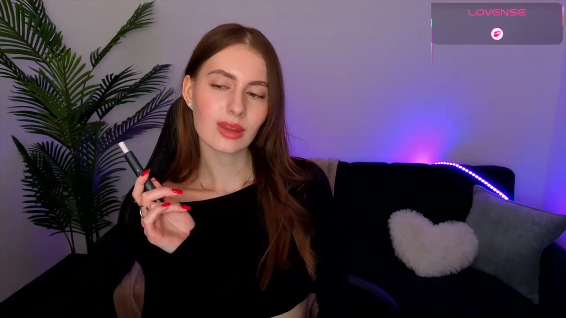 Gallery image thumbnail from Meliora's myfreecams stream on, 04/27/2026, 21:28 image 4 of 20