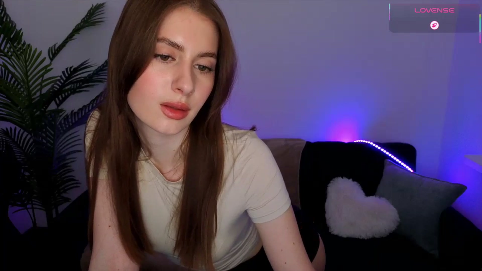 Gallery image thumbnail from Meliora's myfreecams stream on, 05/01/2026, 16:36 image 13 of 20