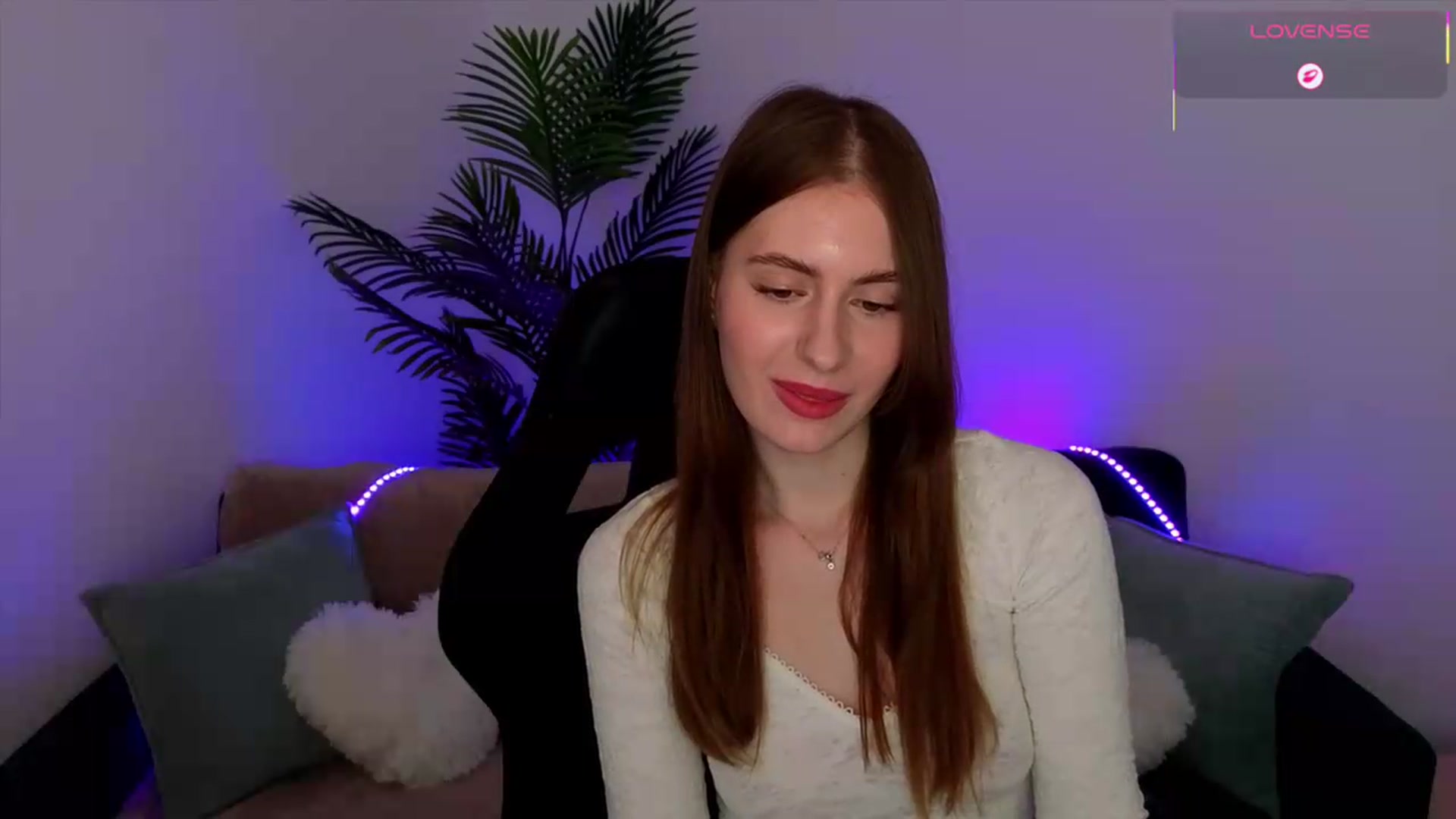 Gallery image thumbnail from Meliora's myfreecams stream on, 05/17/2026, 15:42 image 18 of 20