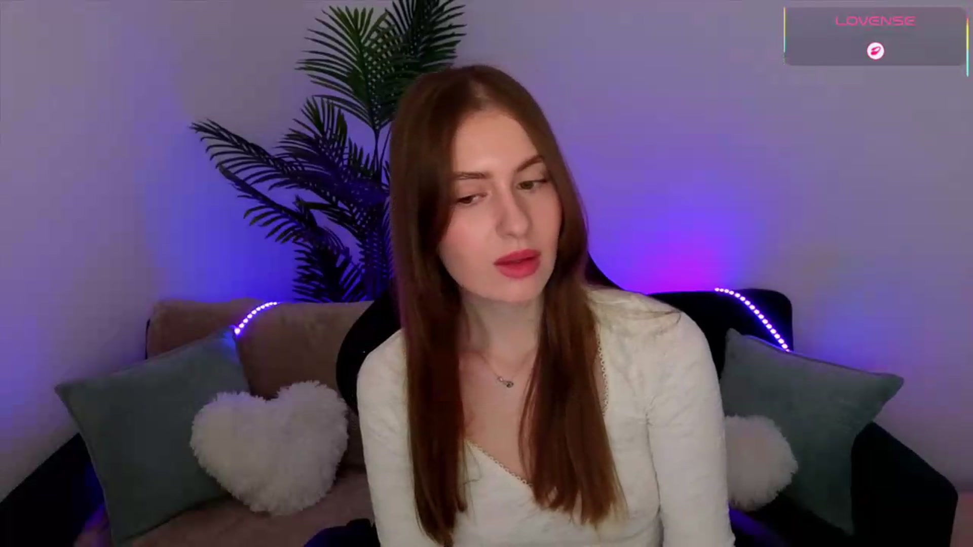 Gallery image thumbnail from Meliora's myfreecams stream on, 05/17/2026, 15:42 image 8 of 20