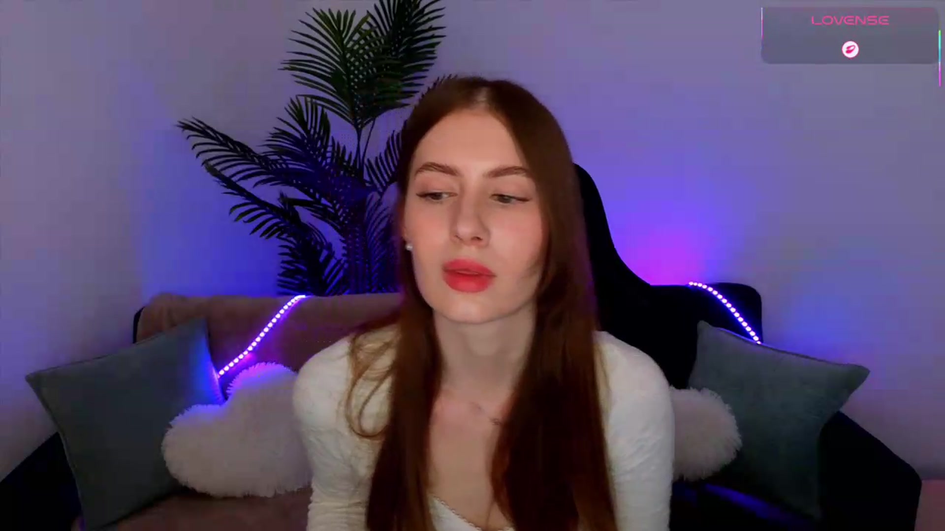 Gallery image thumbnail from Meliora's myfreecams stream on, 05/17/2026, 21:57 image 3 of 20