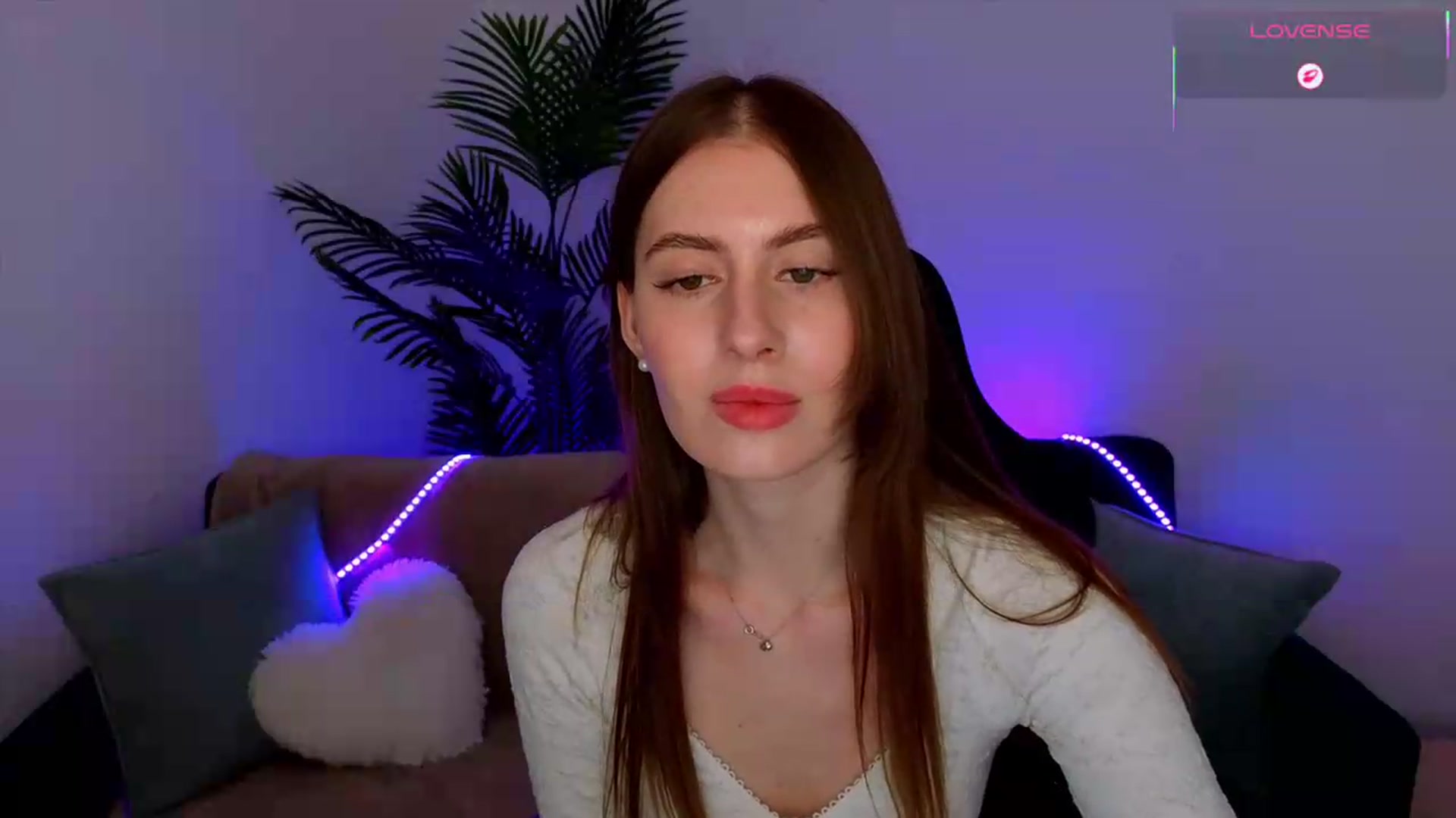 Gallery image thumbnail from Meliora's myfreecams stream on, 05/17/2026, 21:57 image 15 of 20