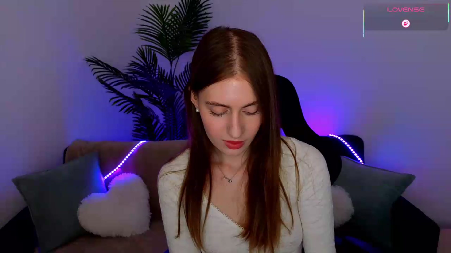 Gallery image thumbnail from Meliora's myfreecams stream on, 05/17/2026, 21:57 image 16 of 20