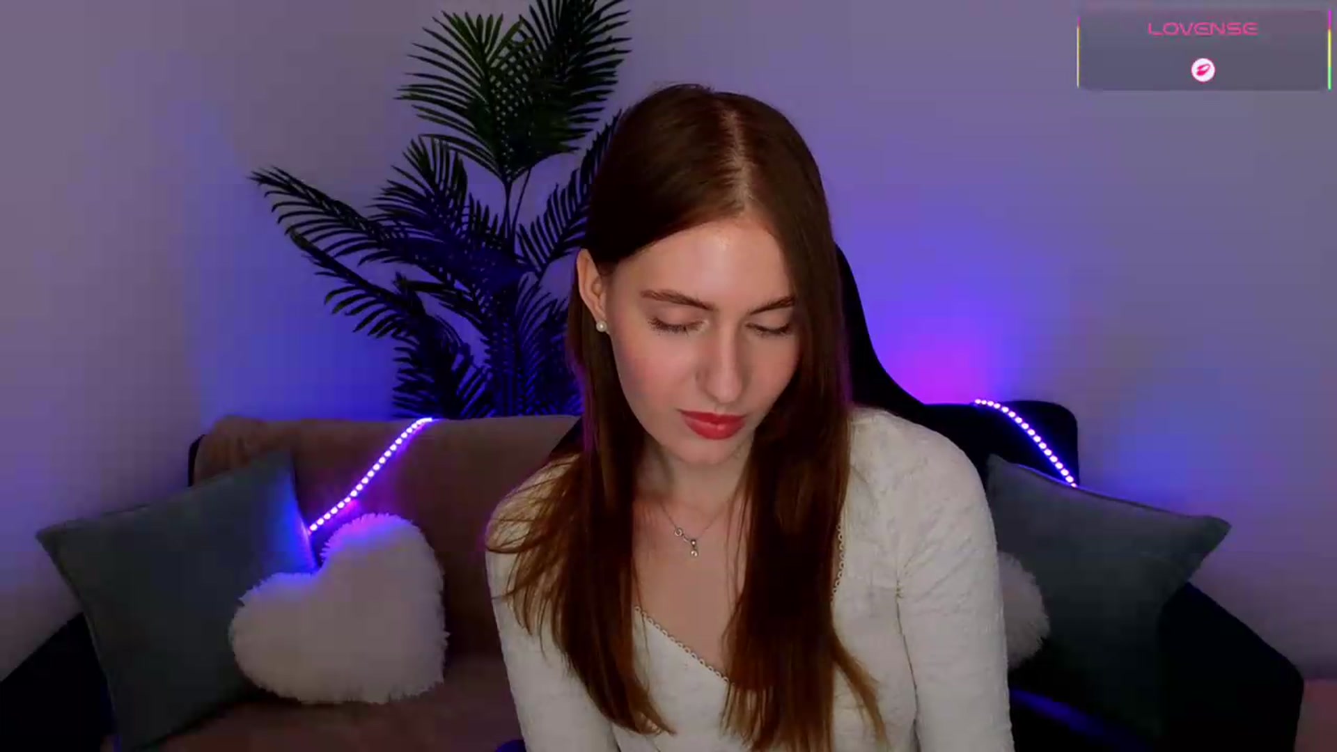 Gallery image thumbnail from Meliora's myfreecams stream on, 05/17/2026, 21:57 image 13 of 20