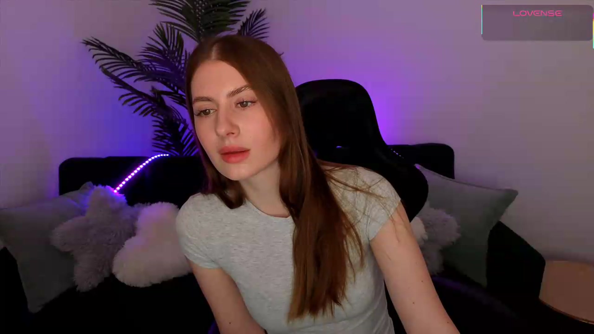 Gallery image thumbnail from Meliora's myfreecams stream on, 05/28/2026, 18:42 image 9 of 20