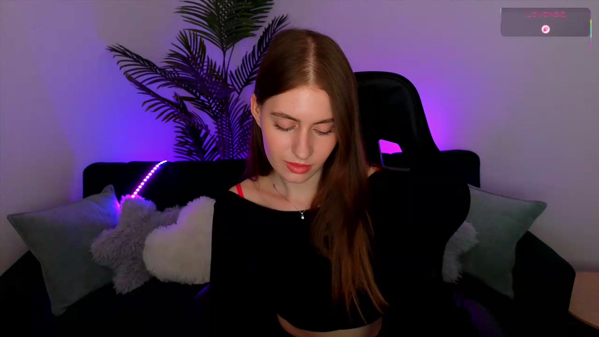 Gallery image thumbnail from Meliora's myfreecams stream on, 06/04/2026, 16:50 image 16 of 20