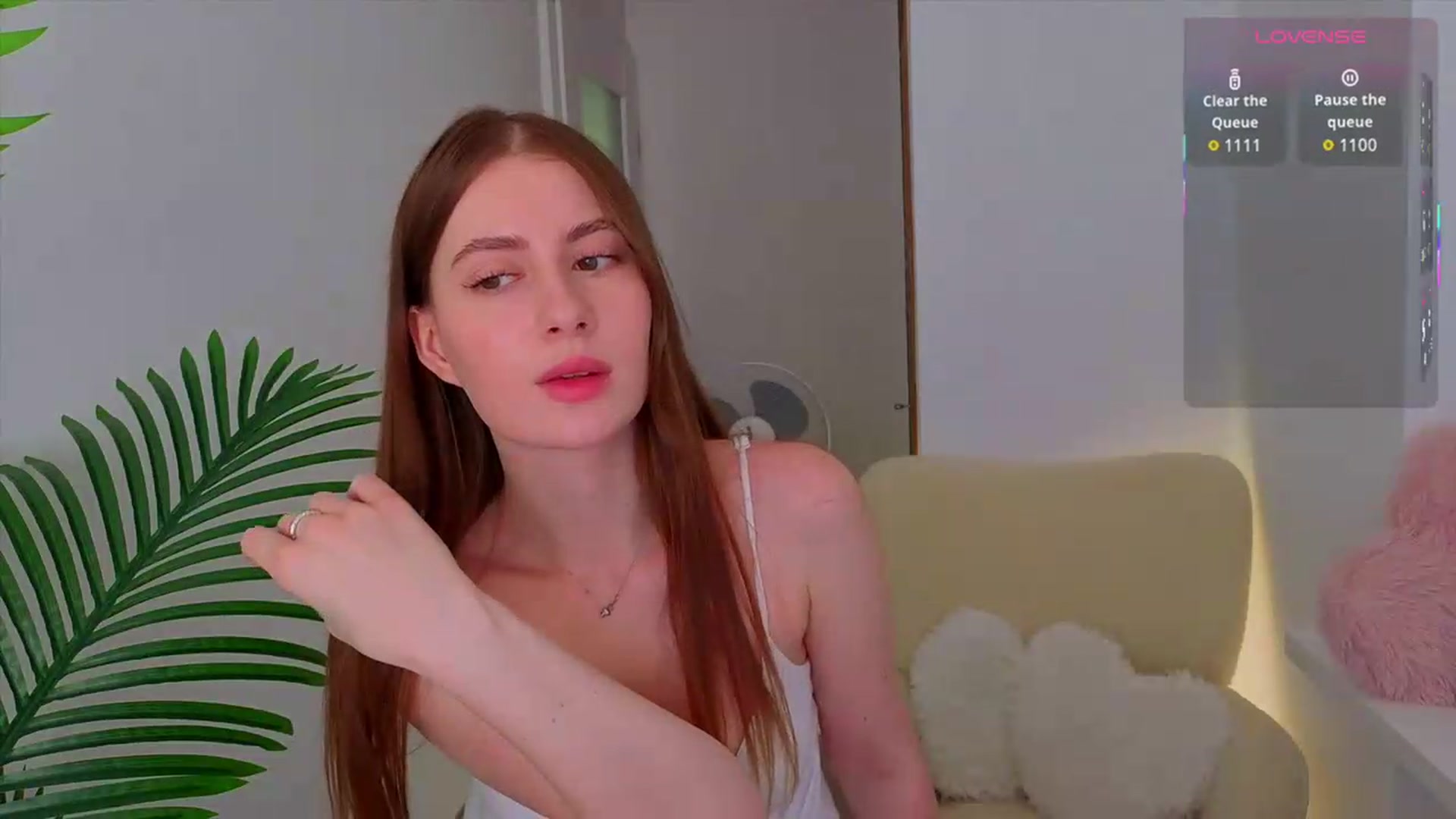Gallery image thumbnail from Meliora's myfreecams stream on, 07/20/2026, 17:33 image 4 of 20