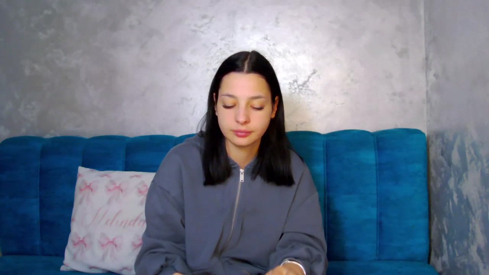 Gallery image thumbnail from MelisRoom's myfreecams stream on, 04/08/2025, 15:09 image 12 of 20