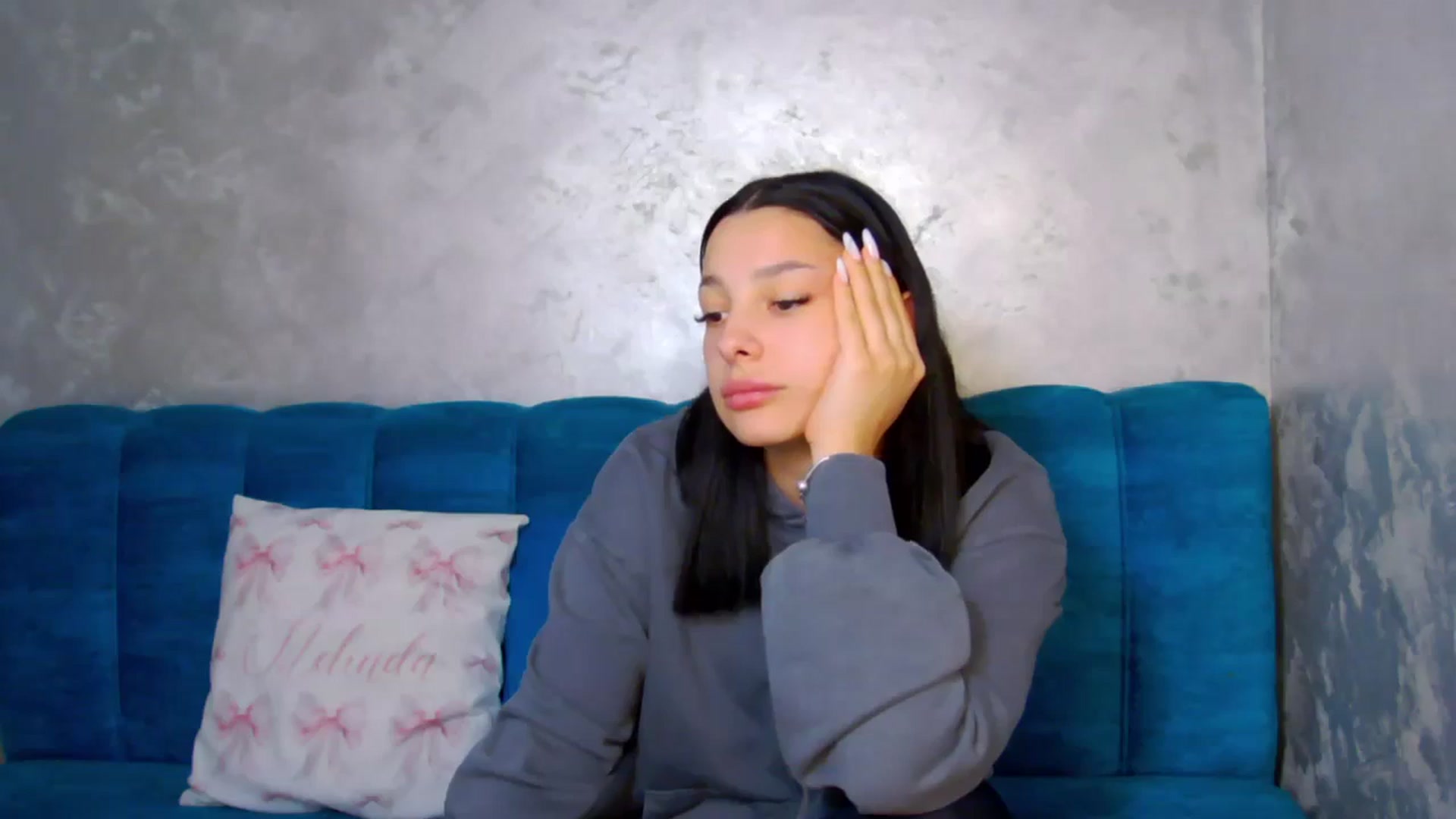 Gallery image thumbnail from MelisRoom's myfreecams stream on, 04/08/2025, 15:09 image 7 of 20