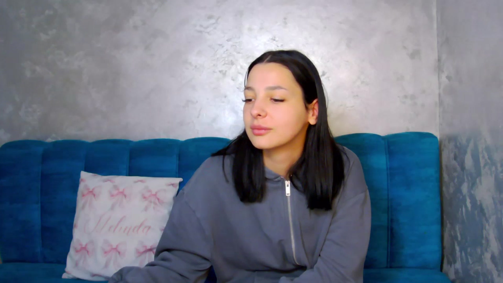 Gallery image thumbnail from MelisRoom's myfreecams stream on, 04/08/2025, 15:09 image 4 of 20
