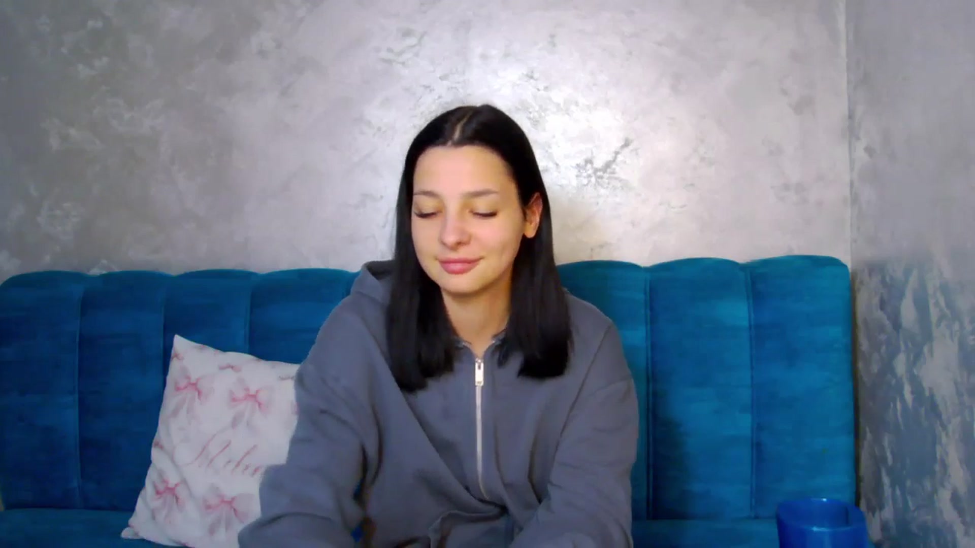 Gallery image thumbnail from MelisRoom's myfreecams stream on, 04/08/2025, 16:49 image 10 of 20