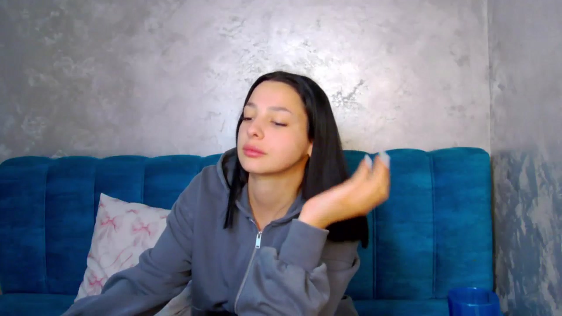 Gallery image thumbnail from MelisRoom's myfreecams stream on, 04/08/2025, 16:49 image 18 of 20