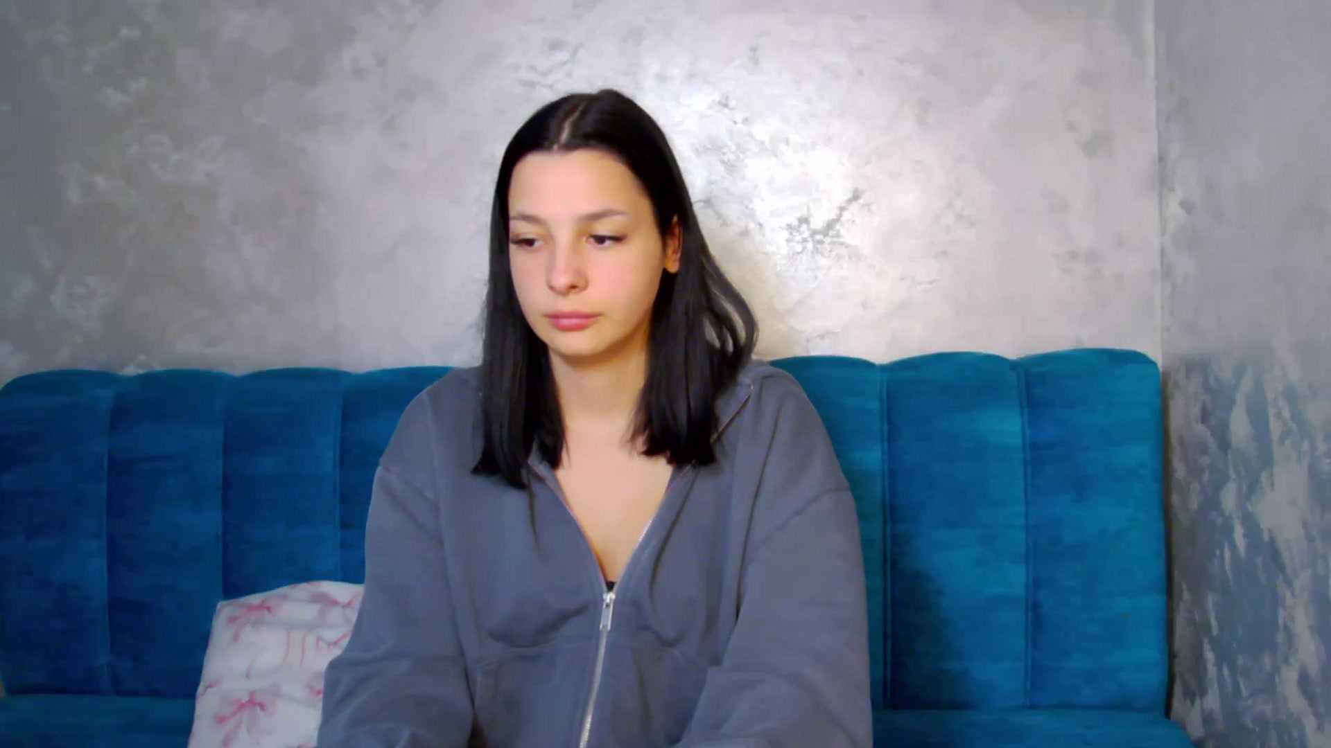 Gallery image thumbnail from MelisRoom's myfreecams stream on, 04/08/2025, 18:35 image 12 of 20
