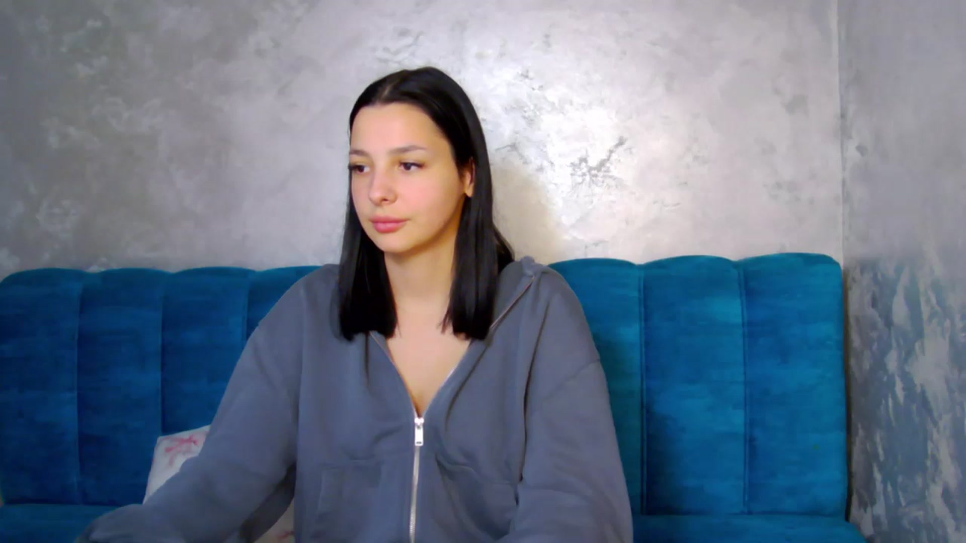 Gallery image thumbnail from MelisRoom's myfreecams stream on, 04/08/2025, 18:35 image 13 of 20