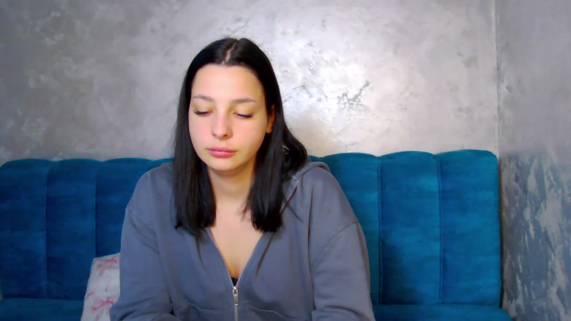 Gallery image thumbnail from MelisRoom's myfreecams stream on, 04/08/2025, 18:35 image 10 of 20