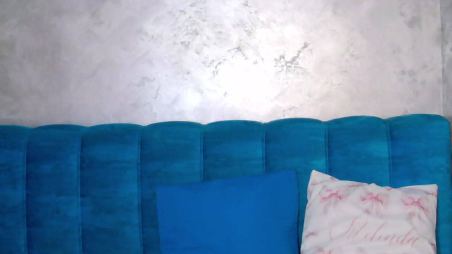 Gallery image thumbnail from MelisRoom's myfreecams stream on, 04/10/2025, 19:09 image 6 of 20