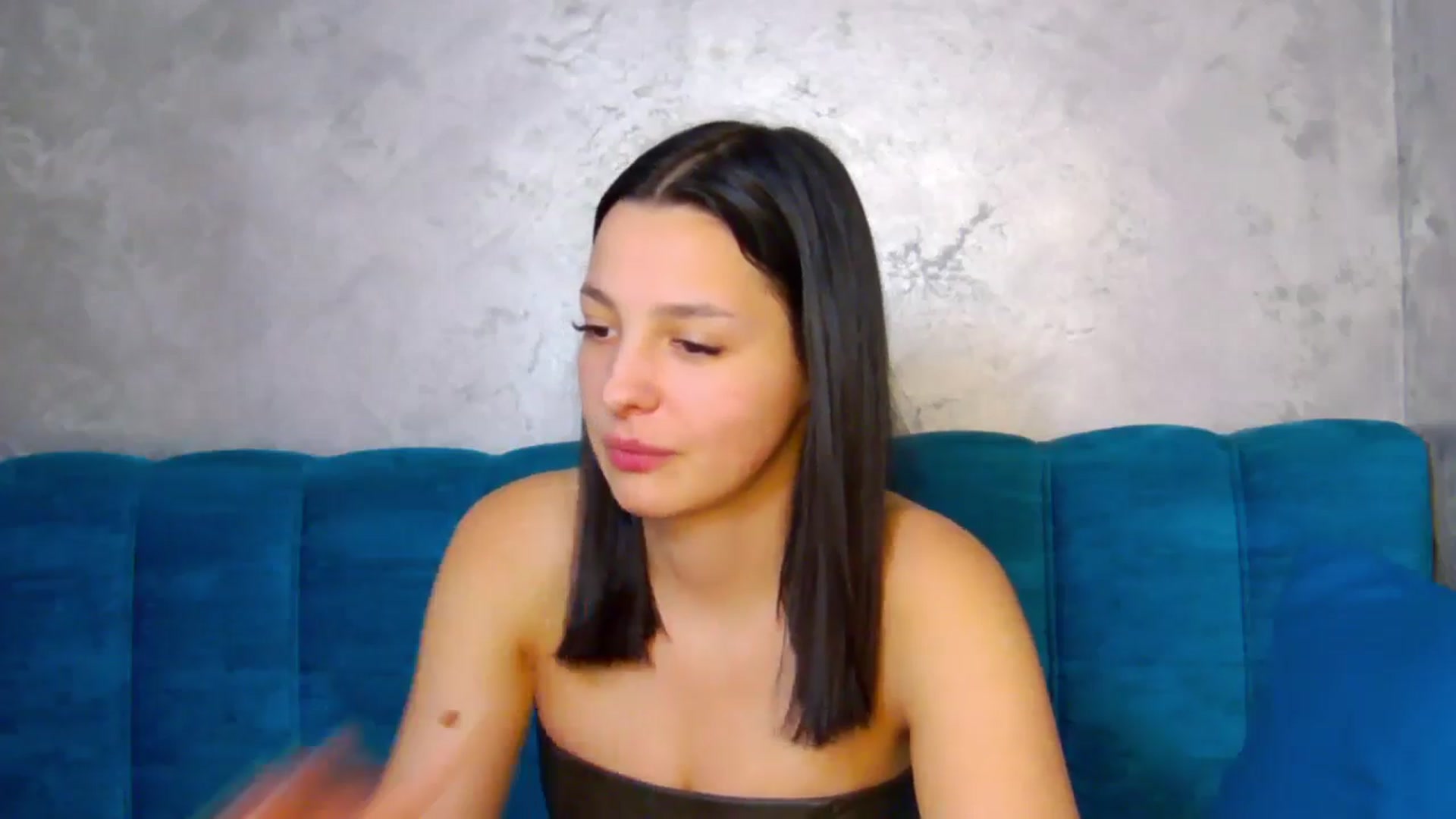 Gallery image thumbnail from MelisRoom's myfreecams stream on, 04/10/2025, 19:09 image 10 of 20