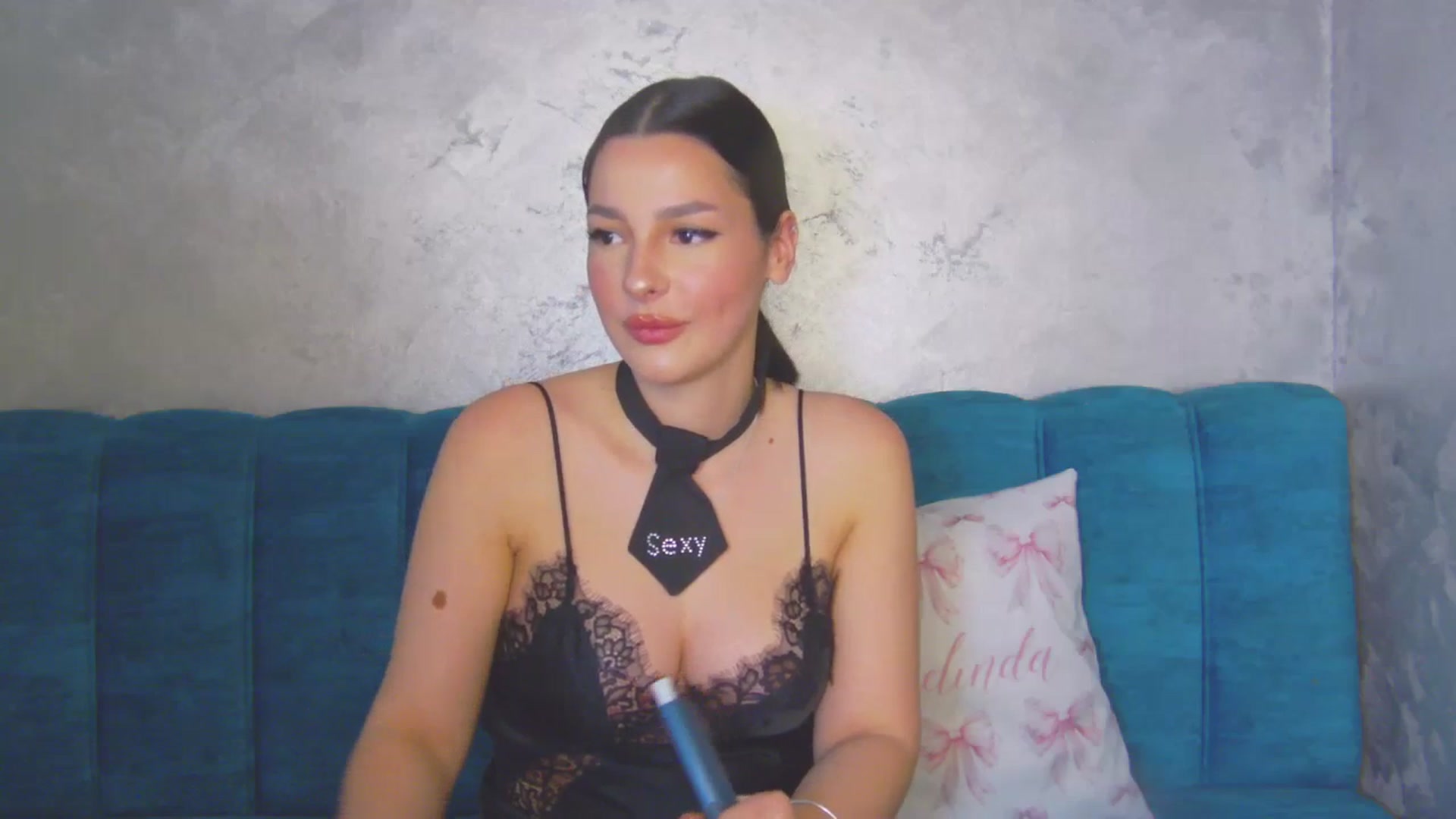 Gallery image thumbnail from MelisRoom's myfreecams stream on, 04/22/2025, 15:05 image 2 of 20