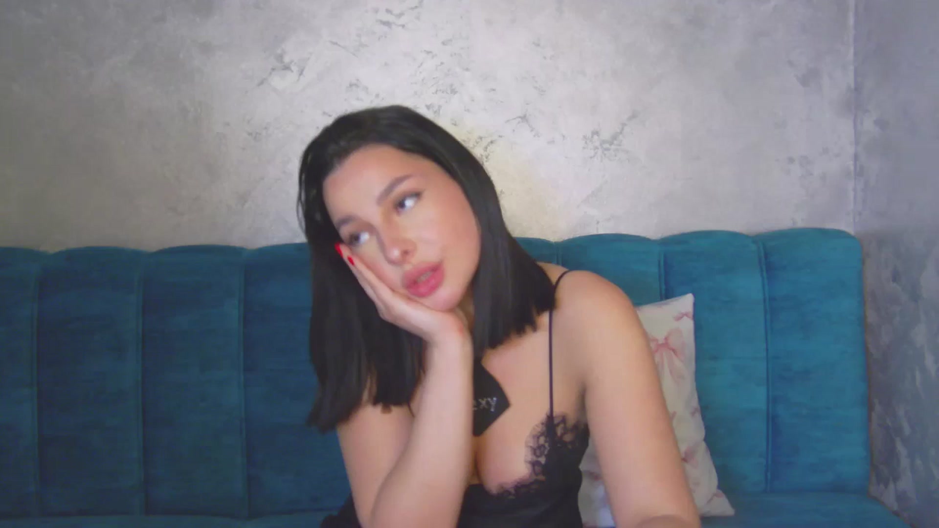 Gallery image thumbnail from MelisRoom's myfreecams stream on, 04/22/2025, 18:59 image 1 of 20