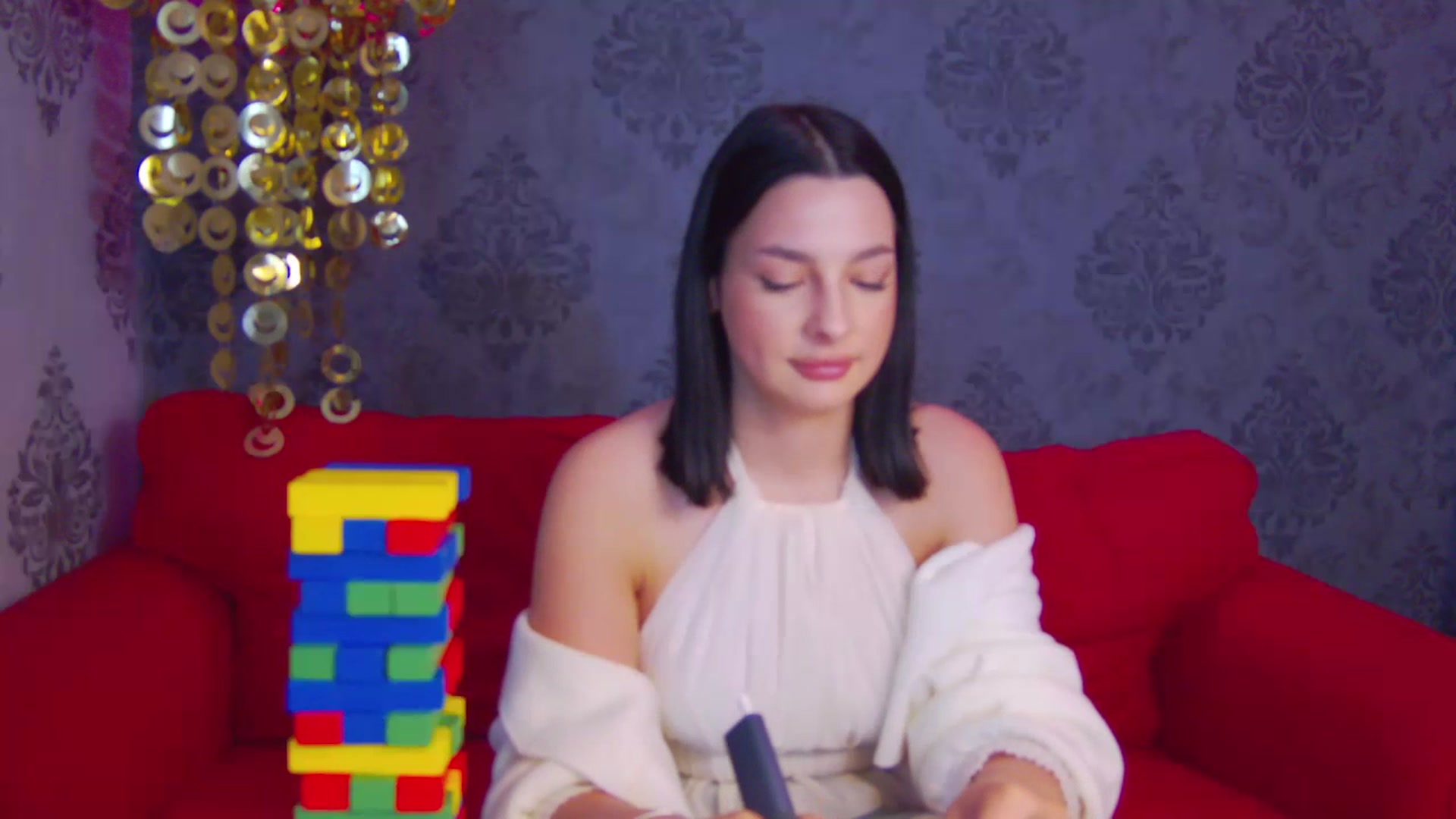 Gallery image thumbnail from MelisRoom's myfreecams stream on, 04/25/2025, 16:29 image 2 of 20