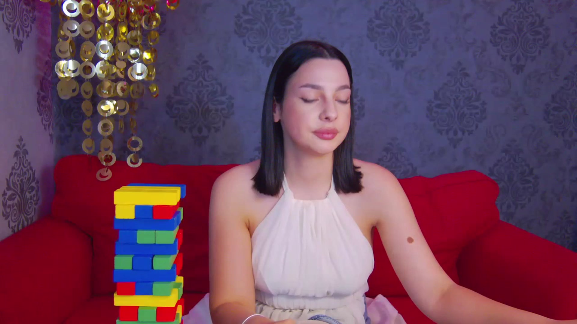 Gallery image thumbnail from MelisRoom's myfreecams stream on, 04/25/2025, 16:29 image 1 of 20
