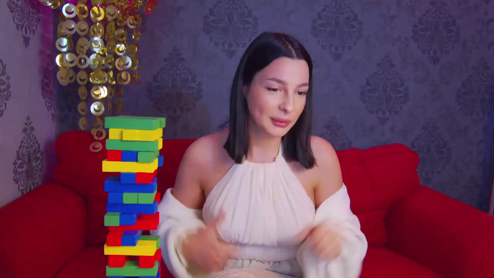 Gallery image thumbnail from MelisRoom's myfreecams stream on, 04/25/2025, 16:29 image 6 of 20