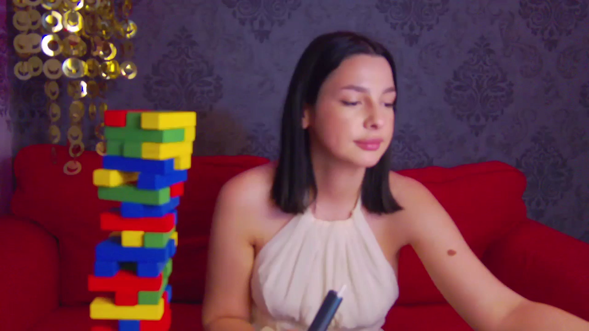 Gallery image thumbnail from MelisRoom's myfreecams stream on, 04/25/2025, 17:43 image 7 of 20