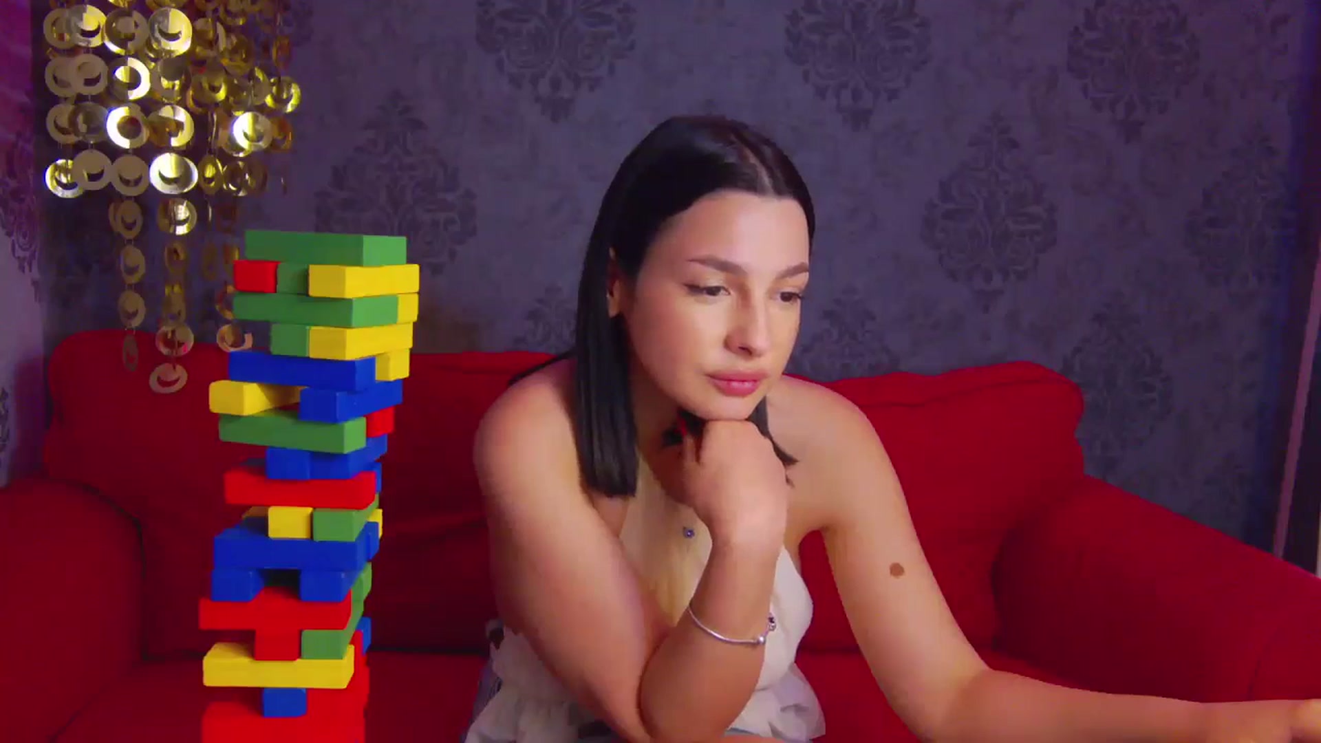 Gallery image thumbnail from MelisRoom's myfreecams stream on, 04/25/2025, 20:49 image 6 of 20