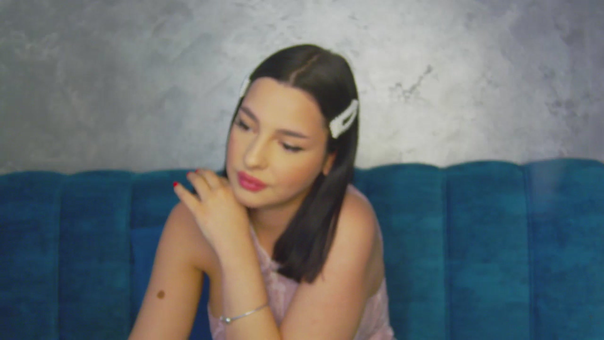 Gallery image thumbnail from MelisRoom's myfreecams stream on, 04/26/2025, 15:29 image 3 of 20