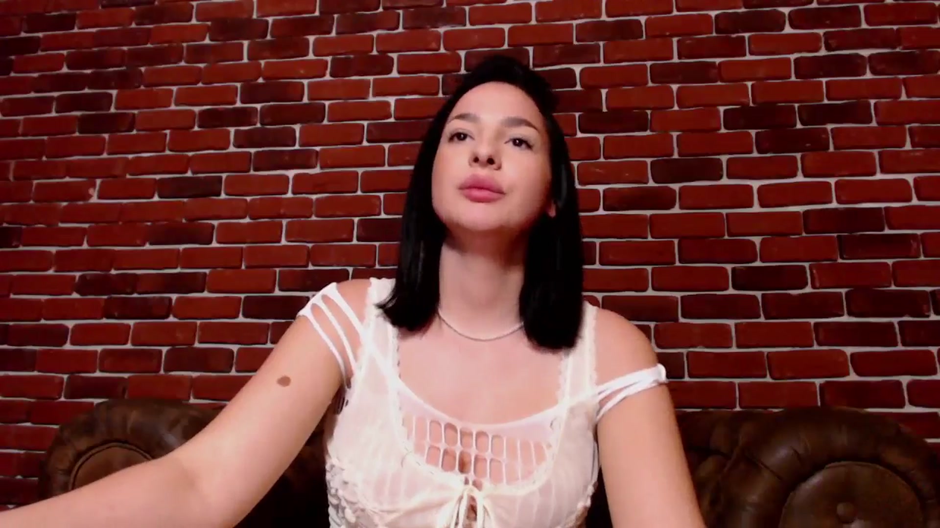 Gallery image thumbnail from MelisRoom's myfreecams stream on, 05/02/2025, 15:04 image 19 of 20