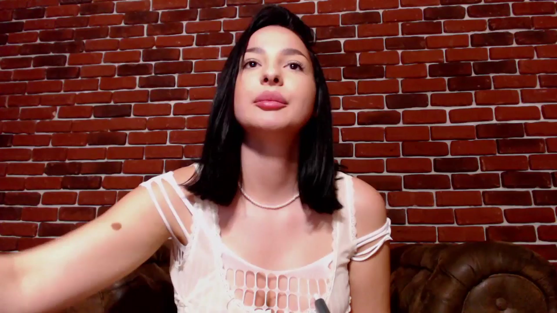 Gallery image thumbnail from MelisRoom's myfreecams stream on, 05/02/2025, 15:04 image 1 of 20