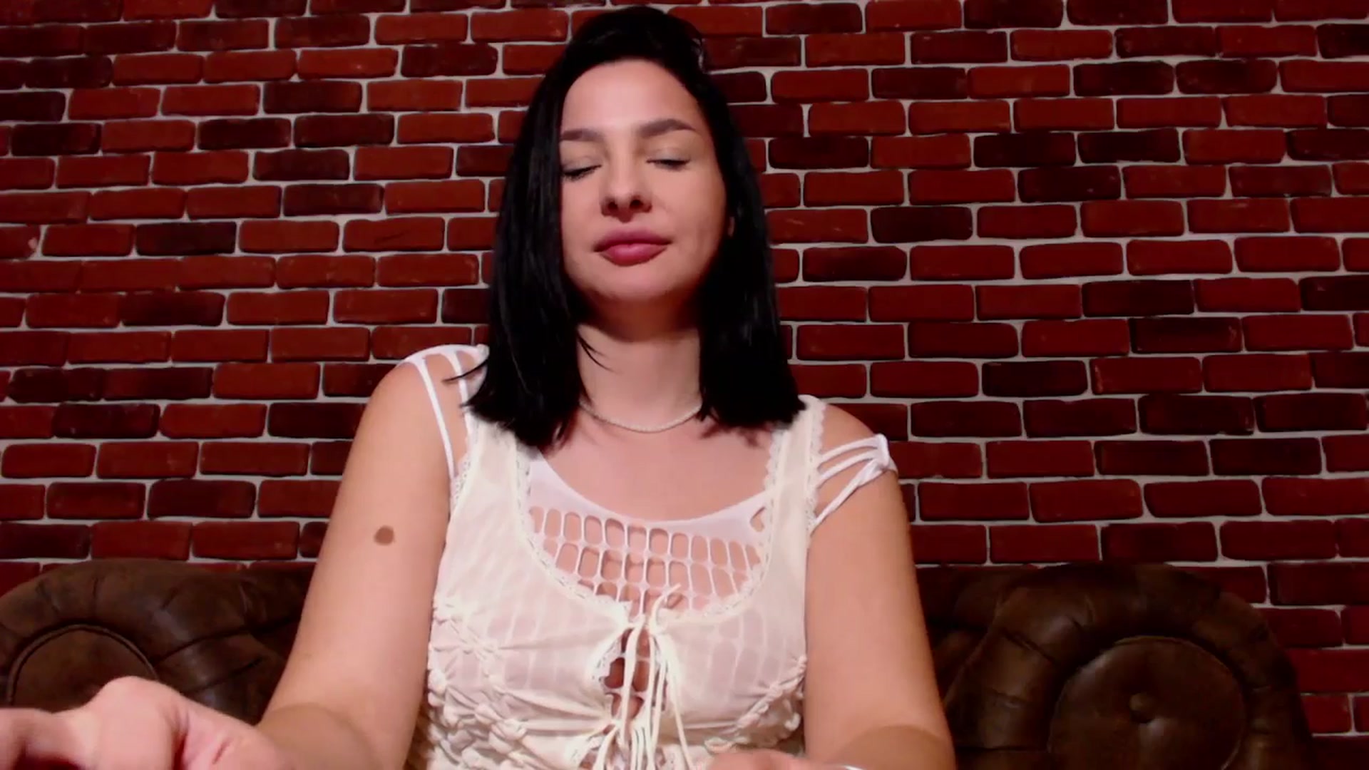 Gallery image thumbnail from MelisRoom's myfreecams stream on, 05/02/2025, 19:04 image 12 of 20