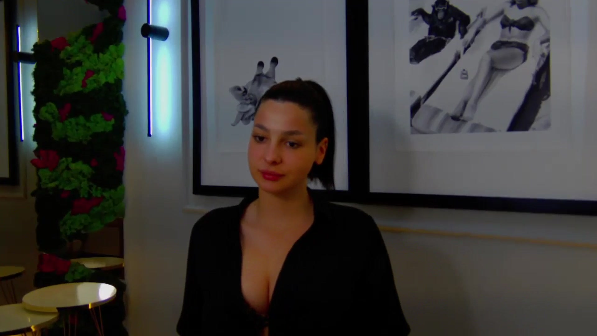 Gallery image thumbnail from MelisRoom's myfreecams stream on, 05/03/2025, 14:02 image 14 of 20