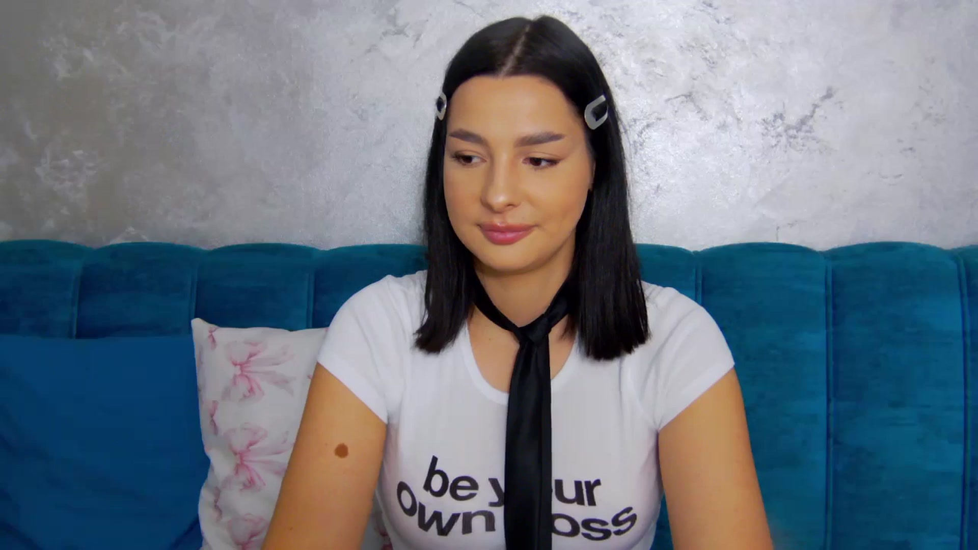 Gallery image thumbnail from MelisRoom's myfreecams stream on, 05/06/2025, 15:26 image 18 of 20