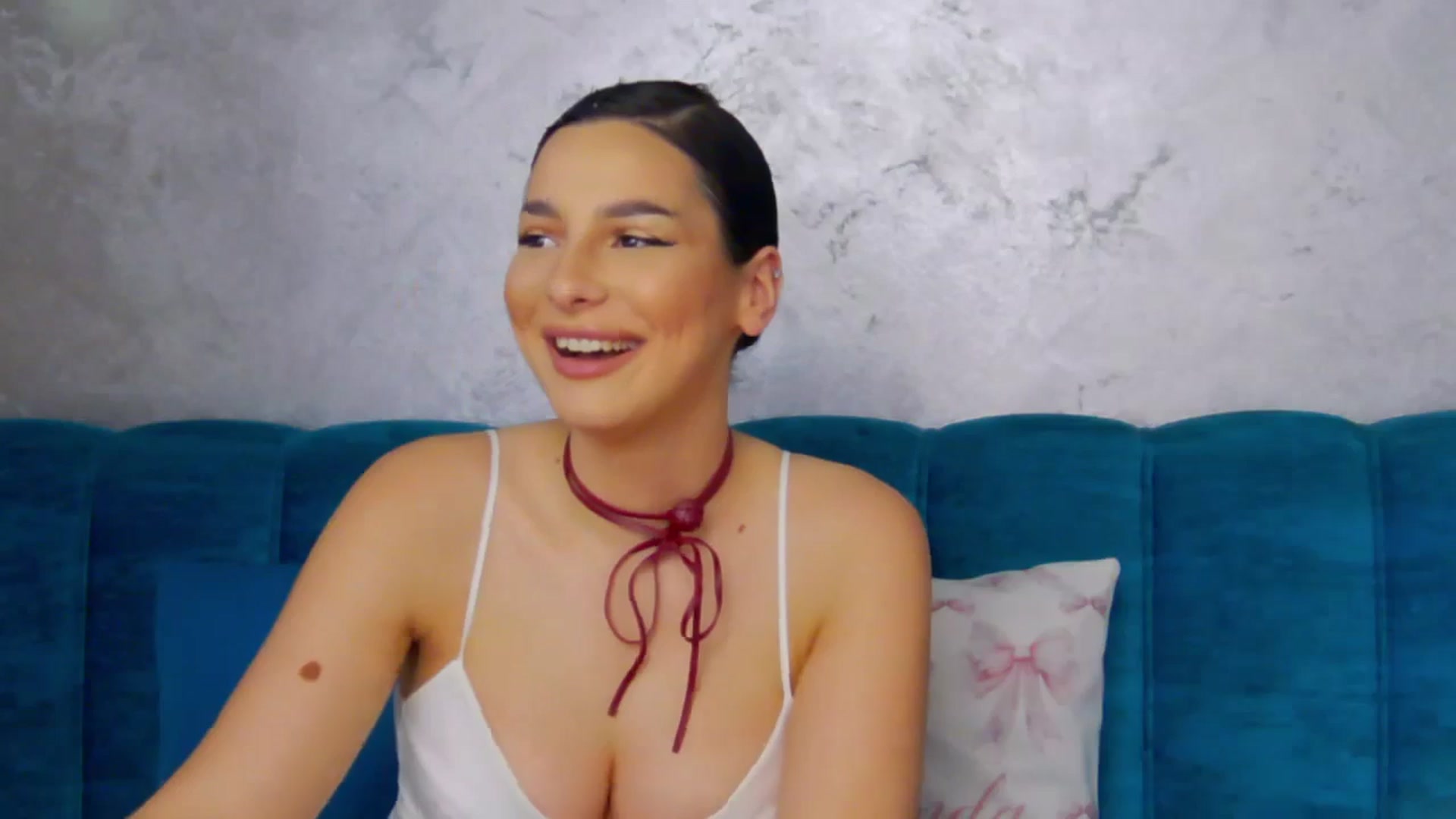 Gallery image thumbnail from MelisRoom's myfreecams stream on, 05/07/2025, 15:40 image 16 of 20